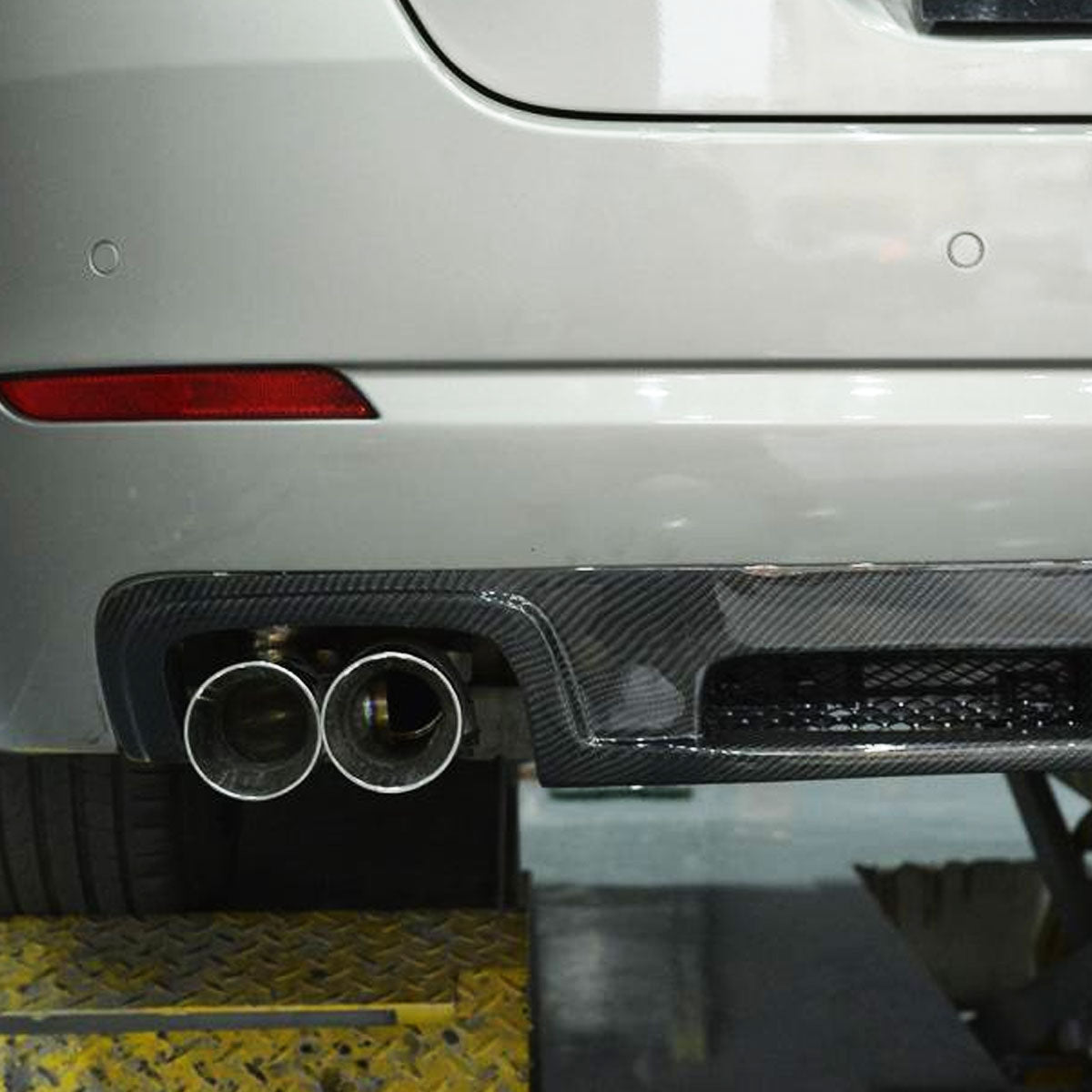BMW F10 Carbon Fiber Rear Diffuser Lip for 520i-530i