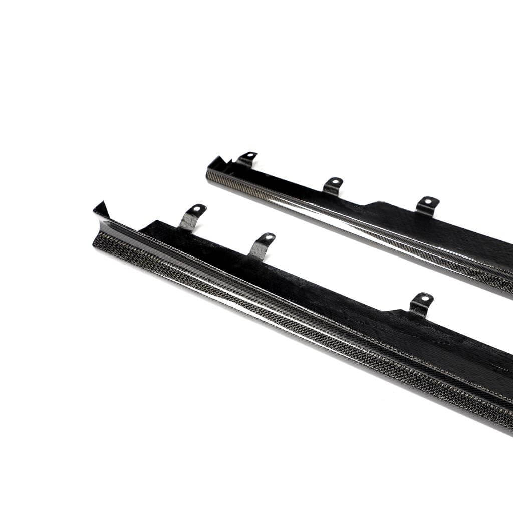 BMWG05X5LCIM-Sport2023-2024SideSkirtsCarbonFiber-www.ahacarbon.com