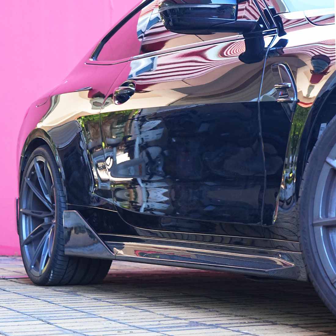 BMW M4 G82 G83 2021+ Side Skirts Wet/Dry Carbon Fiber - www.ahacarbon.com