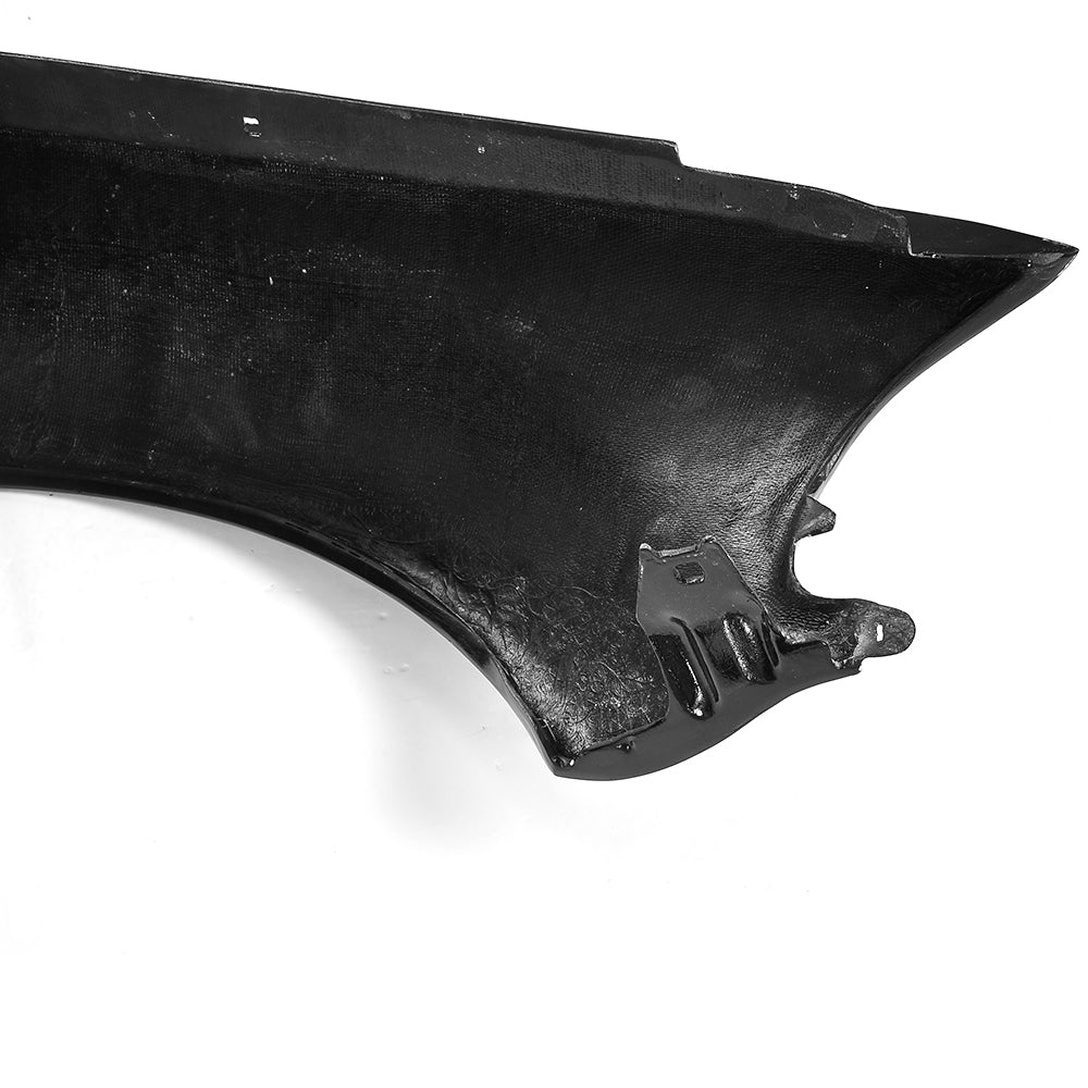 BMW E46 M3 front fender inner mounting point detail