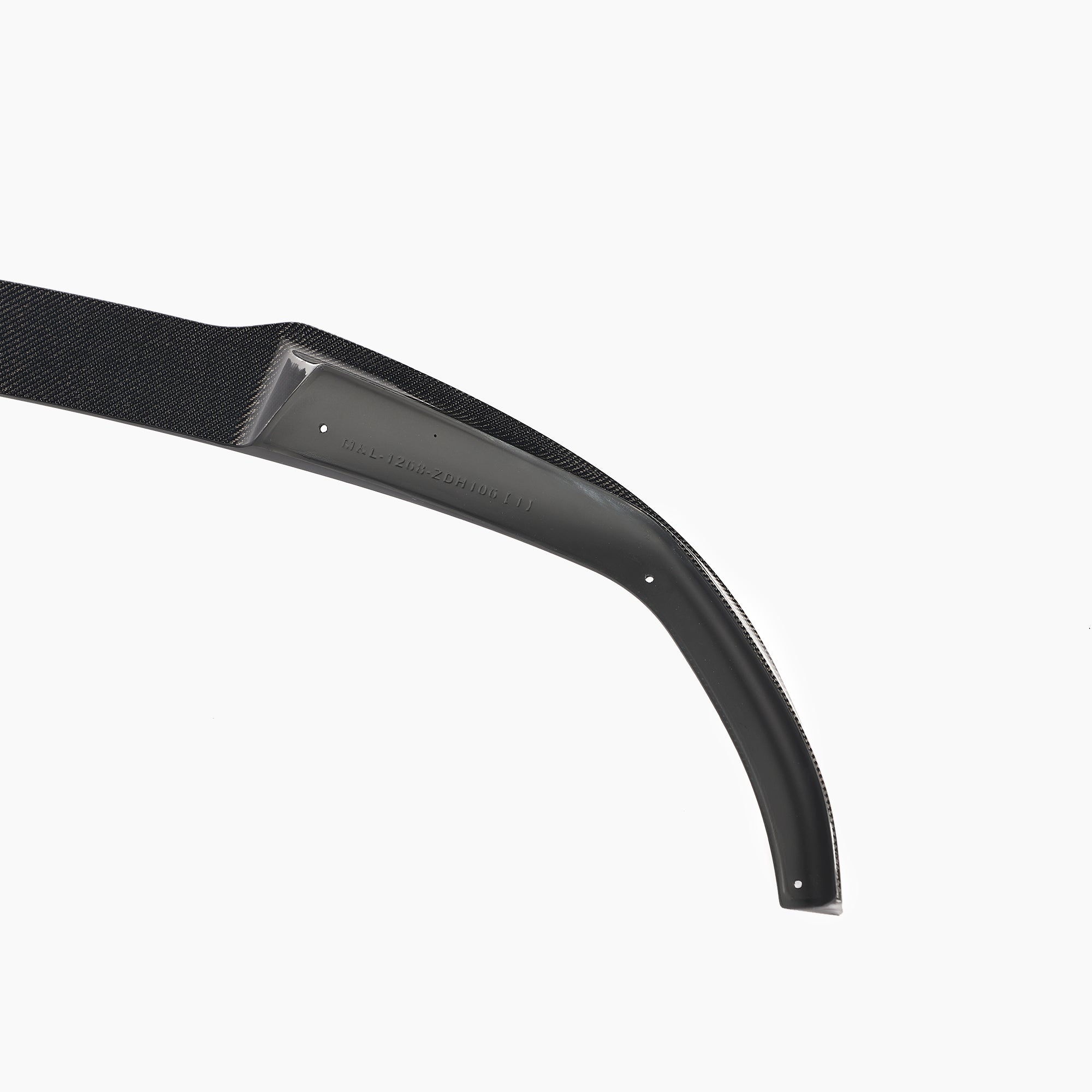 BMW G20 G28 front lip underside mounting hole detail