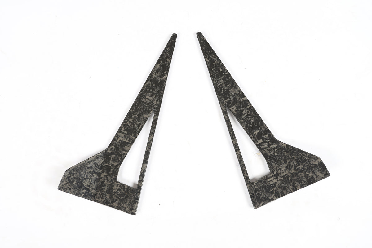 Forged carbon fiber texture detail for Huracan side skirts