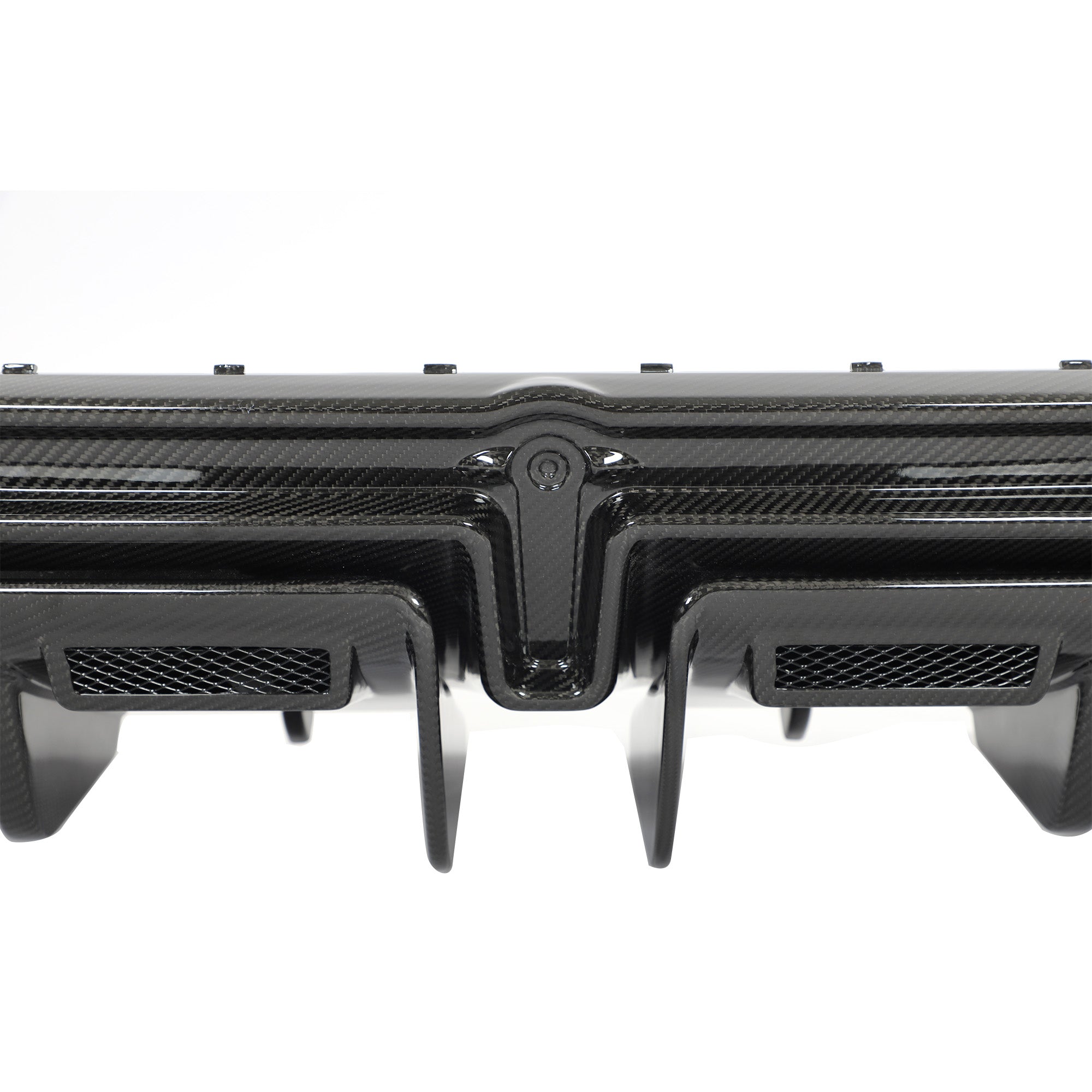 Audi R8 rear bumper diffuser center fin and lower edge detail