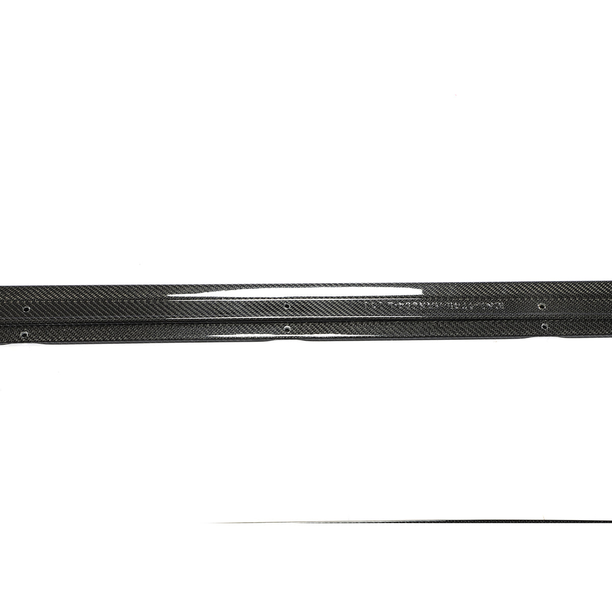 Center edge profile and gloss finish of an Audi S3 8Y side skirt extension