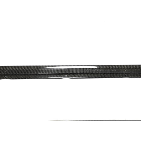 Center edge profile and gloss finish of an Audi S3 8Y side skirt extension