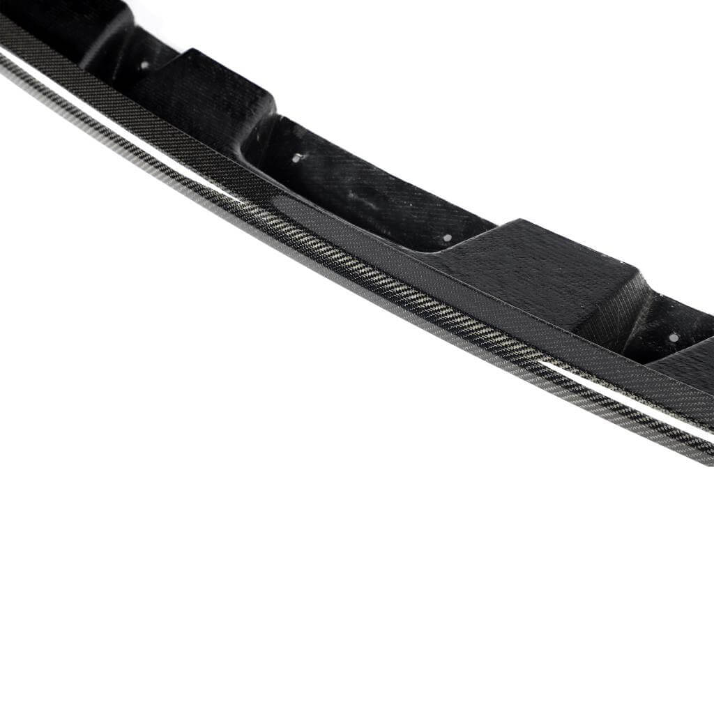 BMW G05 X5 M-Sport carbon fiber front lip side detail