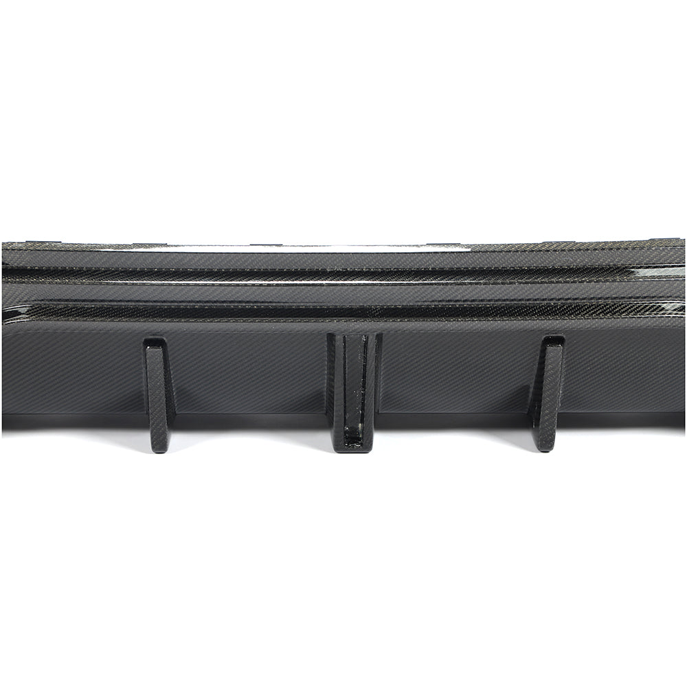 BMW M440i rear diffuser center fin detail
