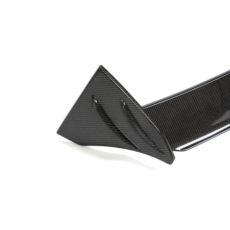 Golf 8 MK8 carbon fiber rear roof spoiler side detail