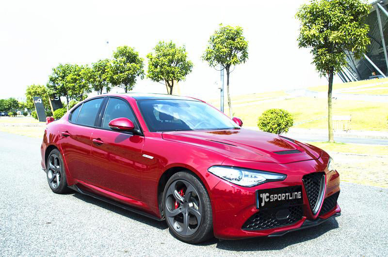 2017-2020 Alfa Romeo Giulia 952 carbon fiber hood installed front angle