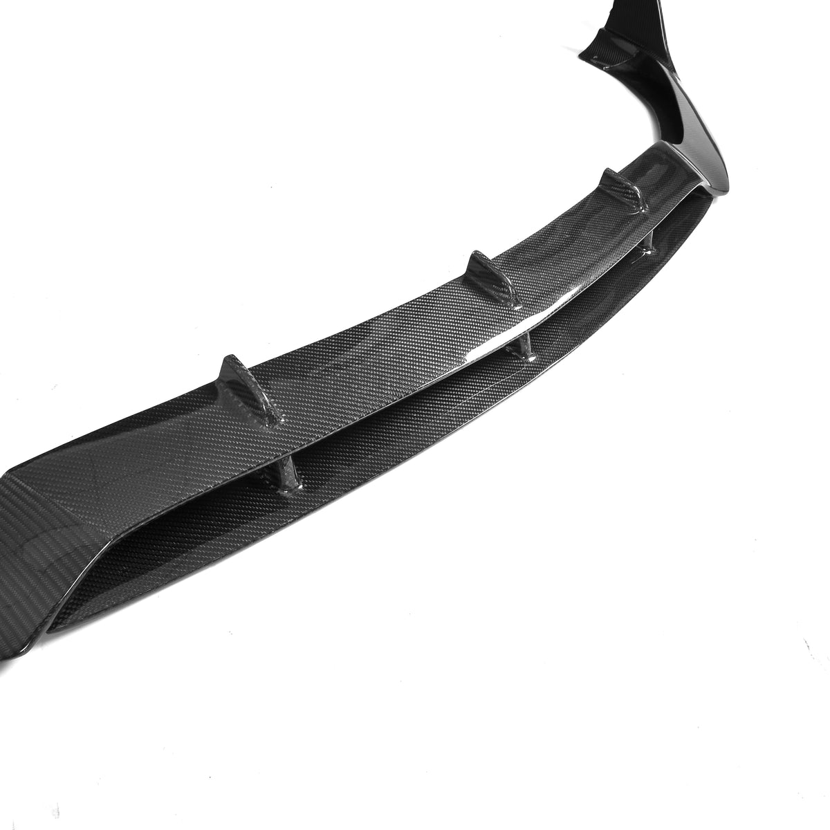 Mercedes C63 front lip side angle detail