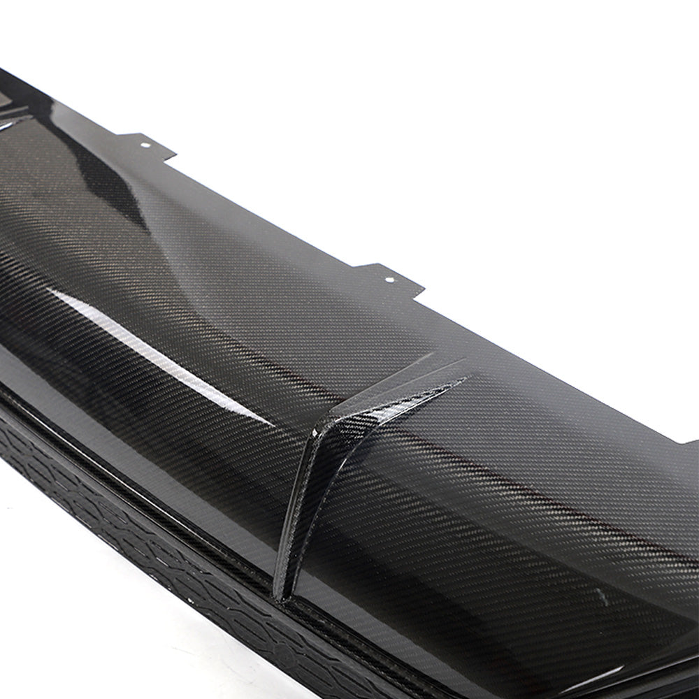 RS Q8 carbon fiber rear diffuser gloss finish detail