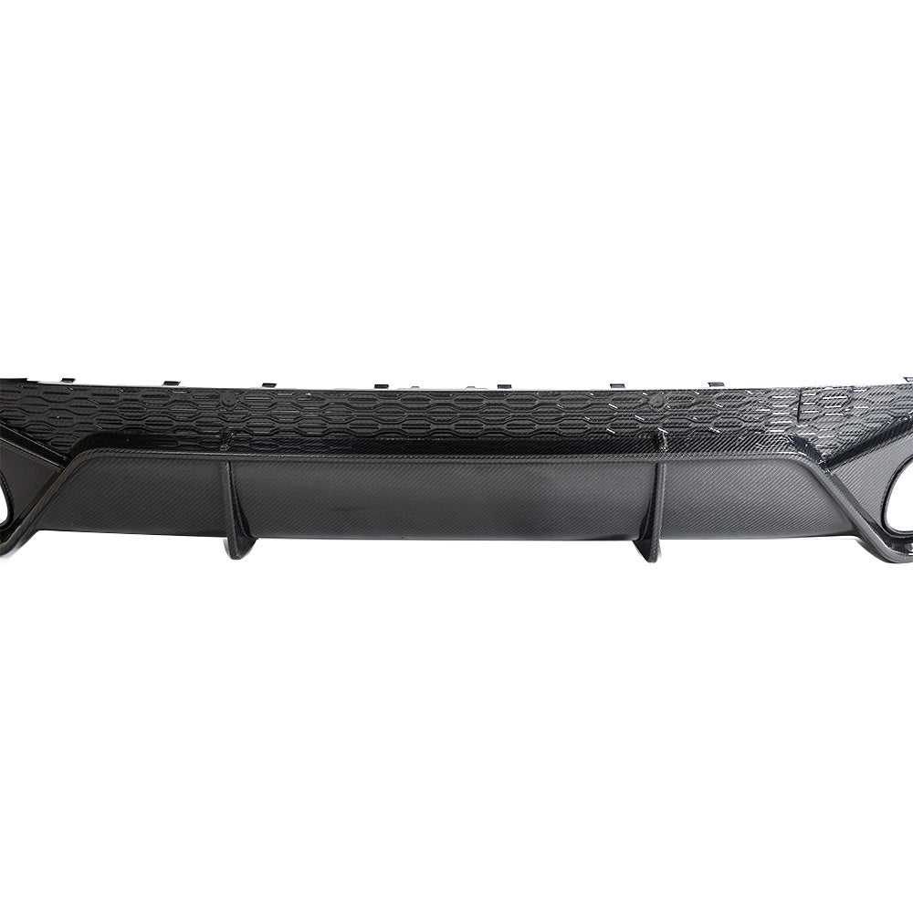 RS Q8 carbon fiber rear bumper diffuser center section detail