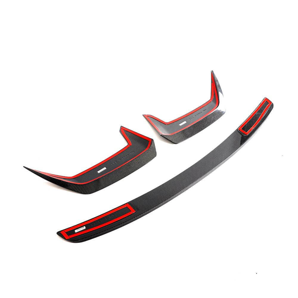 RS Q8 carbon fiber roof spoiler mounting surface and contact area